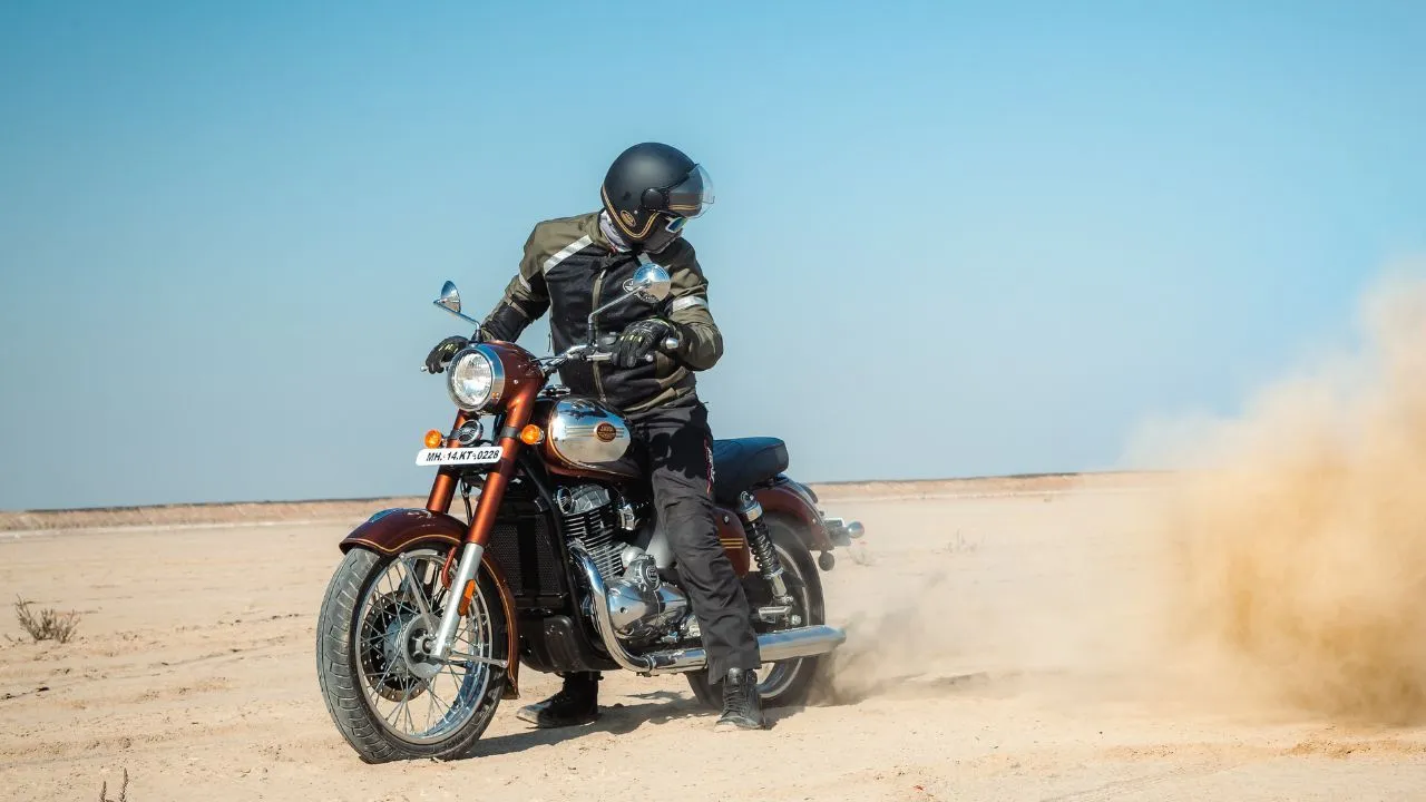 Jawa 350 Front