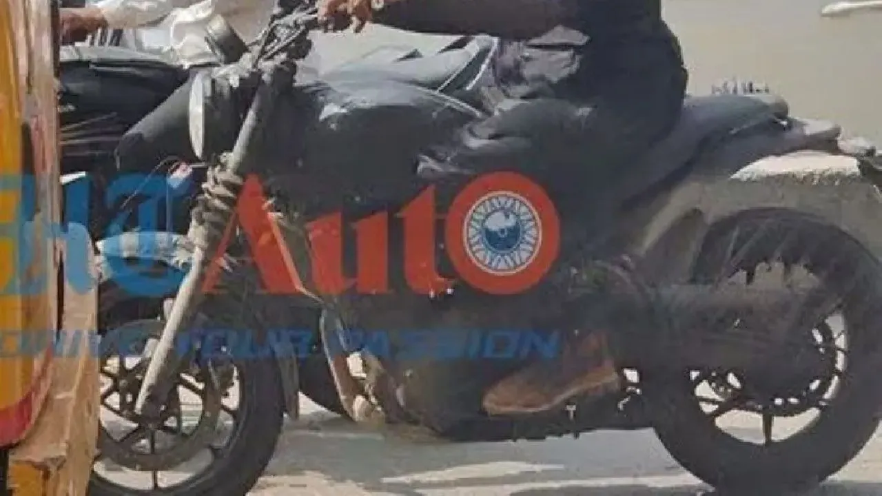 RE Hunter 450 Spy Shot 1 