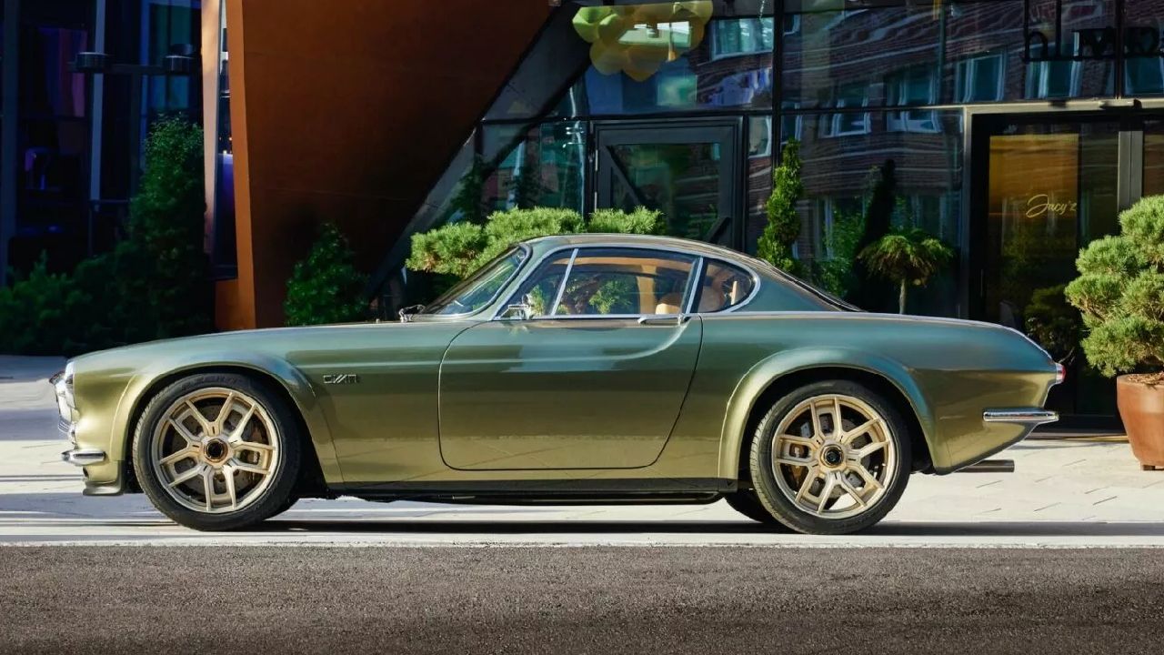 Volvo P1800 Cyan GT Side