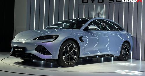 BYD Seal Front Quarter 1 