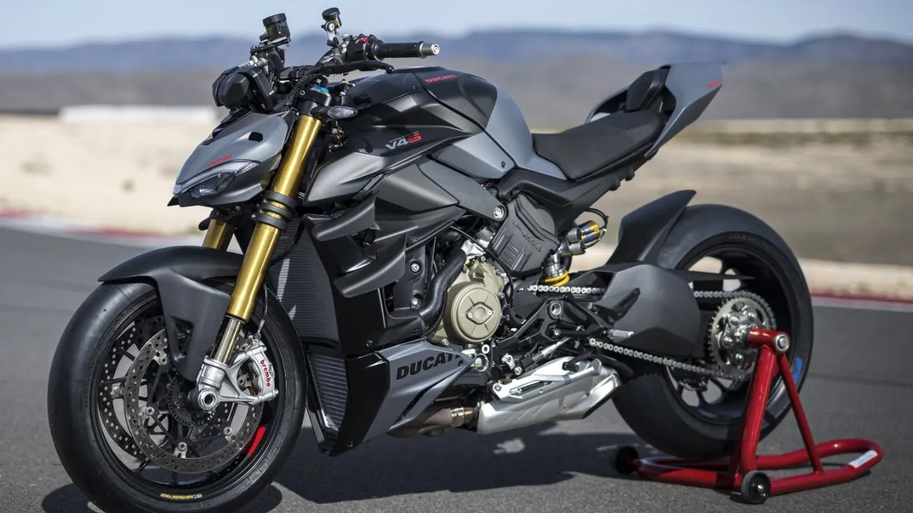 Ducati Streetfighter V4 S 1 