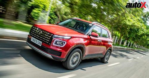 Hyundai Venue Front Quarter