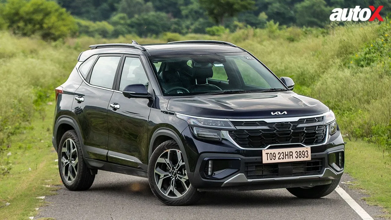 Kia Seltos Front and Side View