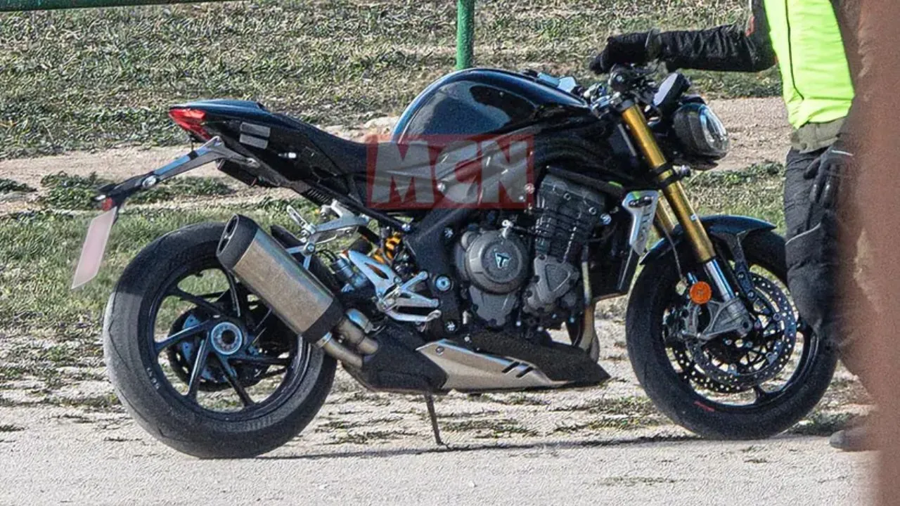 New Triumph Speed Triple 1200 RS Spy 2