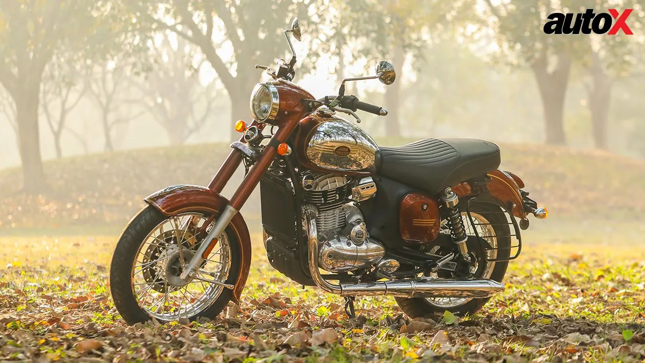 Jawa 350 Left Front Three Quarter