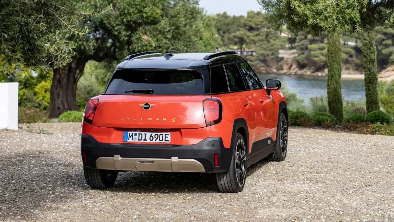 Mini Aceman EV Rear 
