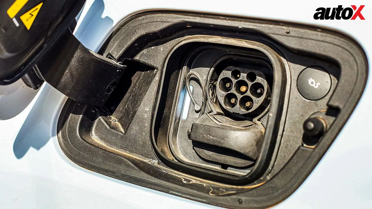 Volvo Xc40 Recharge Charging Point
