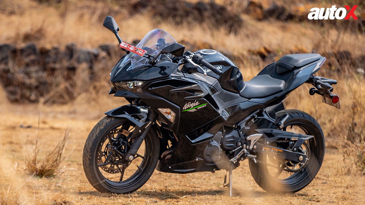 Kawasaki Ninja 500 Side View