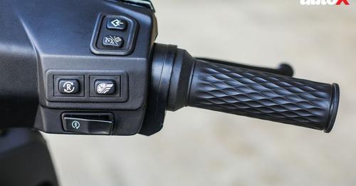 BGauss RUV350 Right Side Throttle Grip