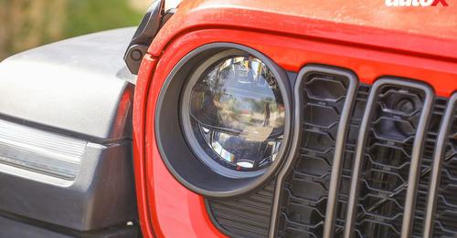 Jeep Wrangler Headlight