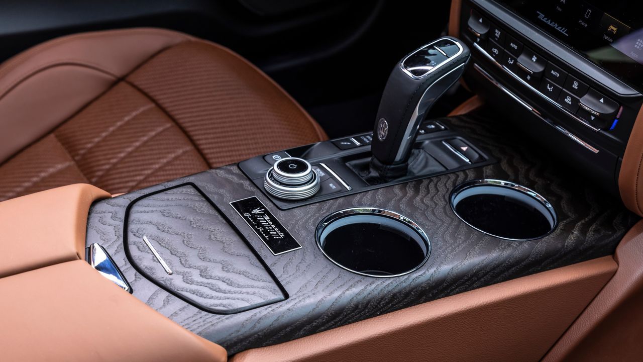 Maserati Quattroporte Grand Finale Interior