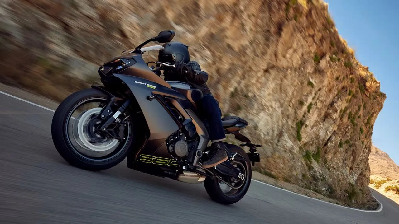Triumph Daytona 660 Triumph Daytona 660
