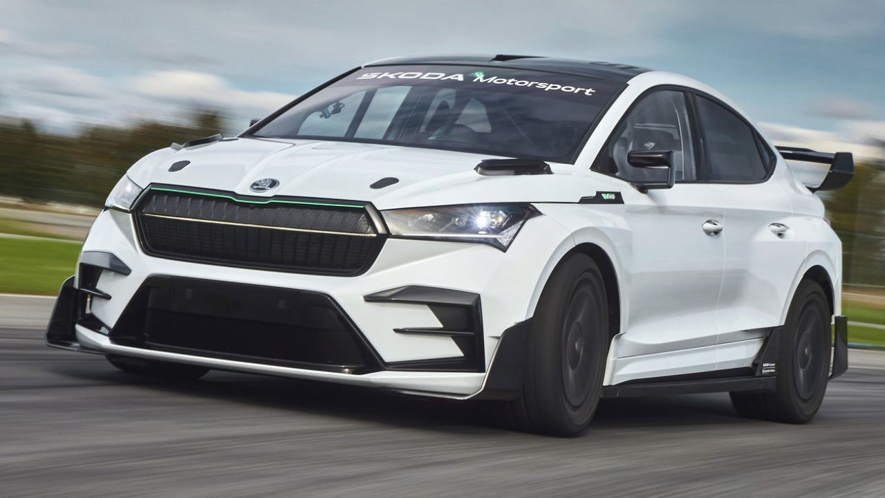Skoda Enyaq RS Race Concept Car
