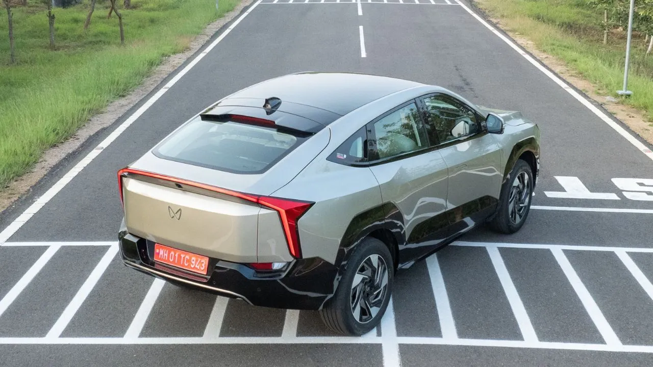 Mahindra XEV 9e Rear 1