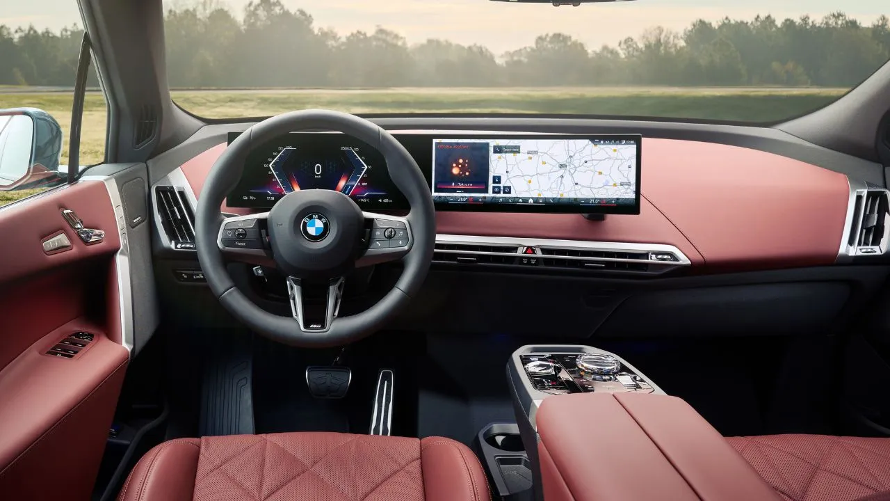 New BMW iX Interior.jpg