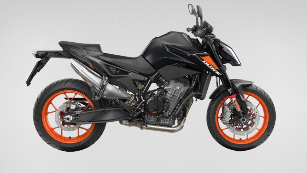 2025 KTM 790 Duke 1 