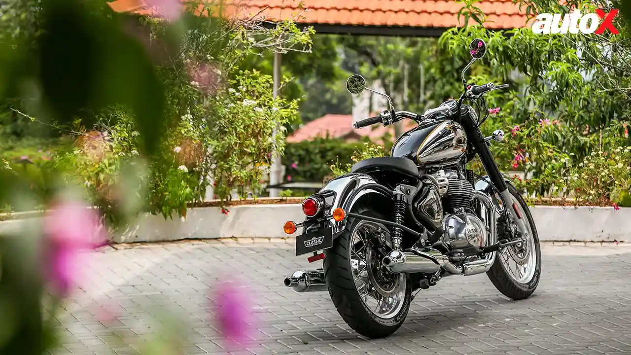 Royal Enfield Classic 650-rear-three-quarter.jpg