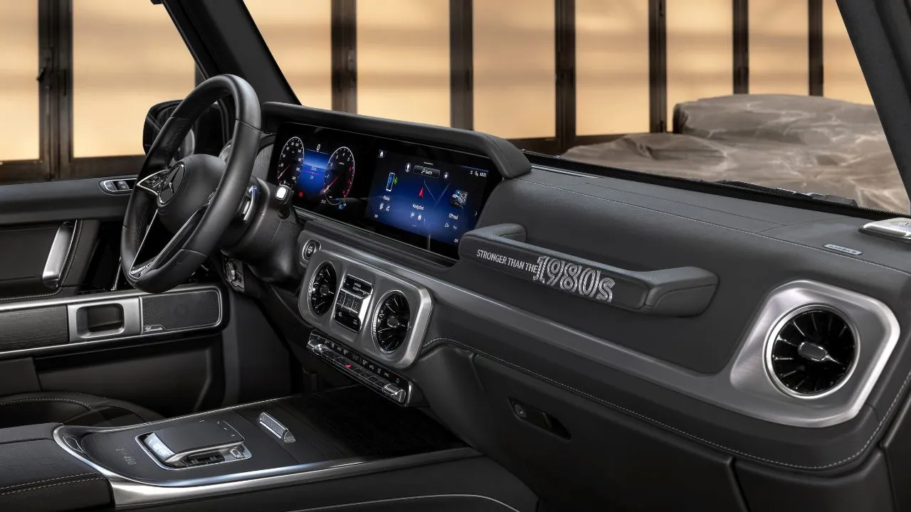 Mercedes-Benz G-Class Edition Stronger Than The 1980s Interior