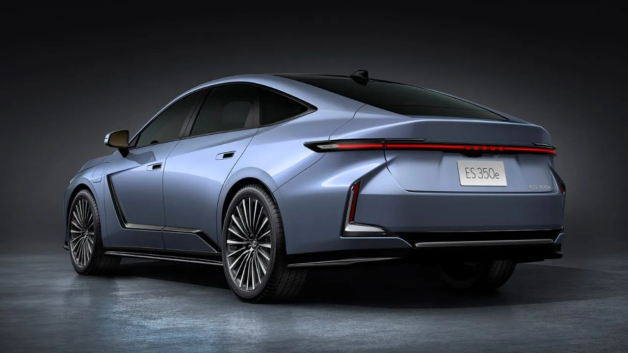 Lexus-es-sedan-rq.jpg