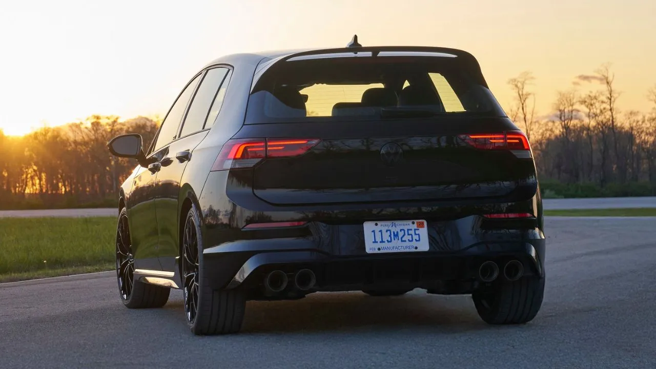 Volkswagen Golf R Black Edition Rear.jpg