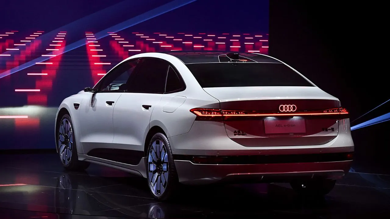 Audi A6L e-tron Rear.jpg