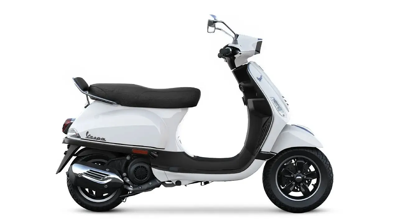 Vespa S 150 Black-&-White