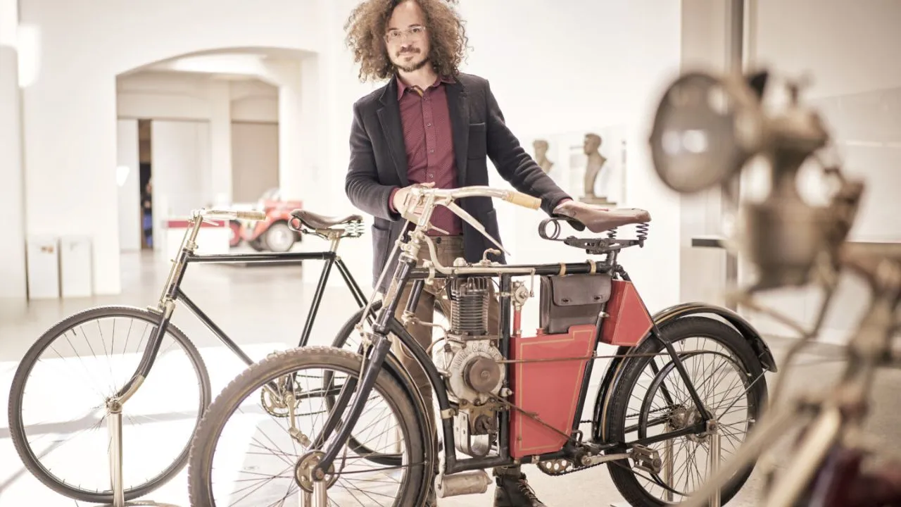 Slavia B Cafe Racer Old 1899 model.jpg