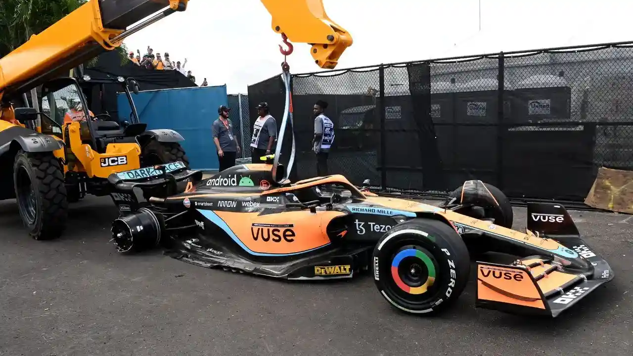 McLaren MCL 36.jpg