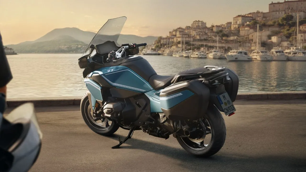new BMW R 1300 RT-2.jpg
