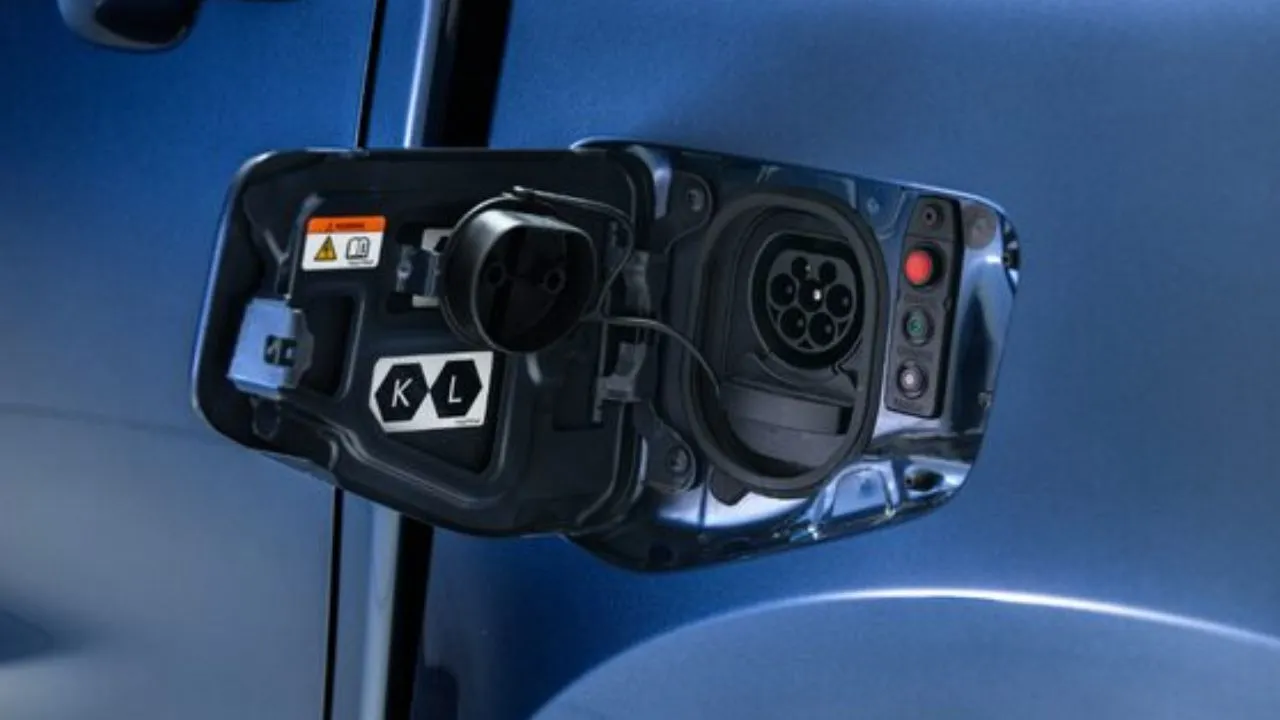 Isuzu D-Max EV Charging Port.jpg