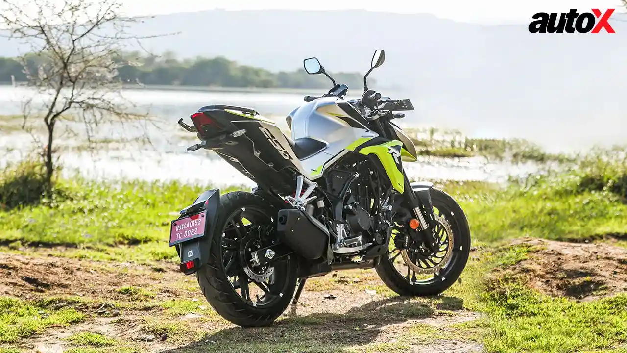 Hero Xtreme 250R-Stand-View.jpg