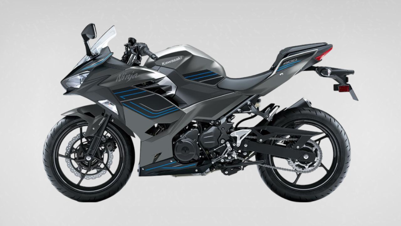 2025 Kawasaki Ninja 400 (1).jpg