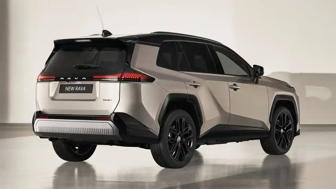 2026-Toyota-RAV4-RQ.jpg