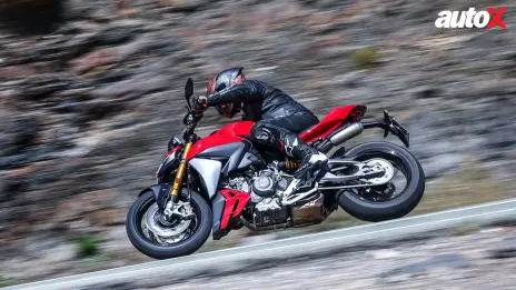 Ducati Streetfighter V2 S 1747313677563