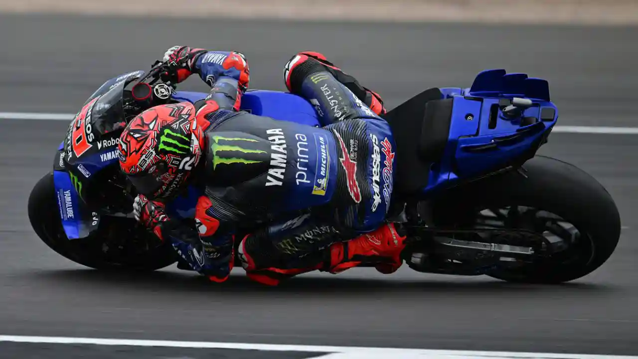 MotoGP Yamaha Fabio Quartararo (1).jpg