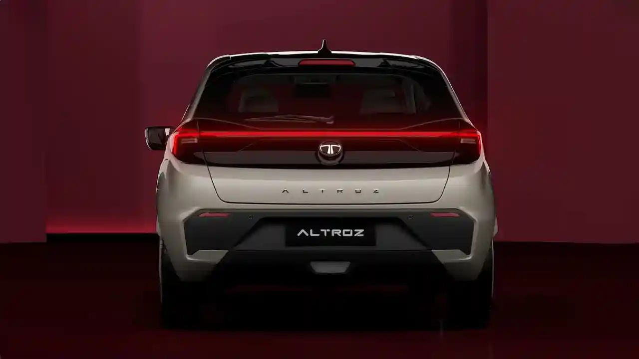 Tata-Altroz-launch-2 (1).jpg