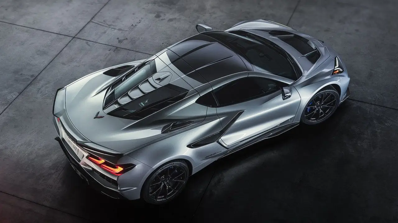 2026 Corvette ZR1X-rear top.jpg