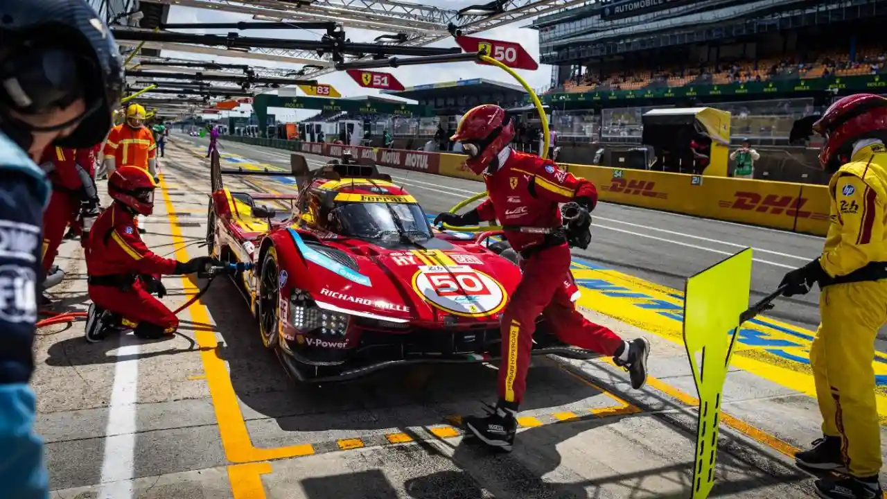 Ferrari 499P No. 50 at Le Mans.jpg