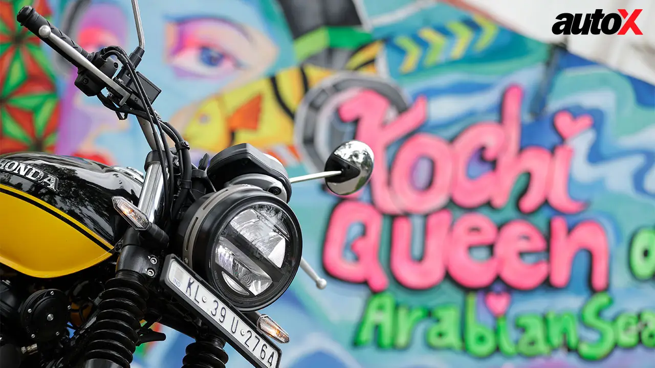 Honda CB 350RS-Headlight.jpg