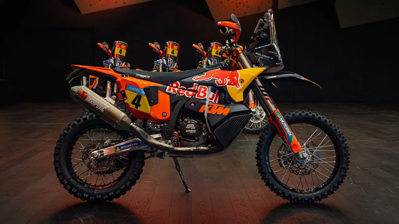 KTM 450 Rally Replica Sanders Edition (1).jpg