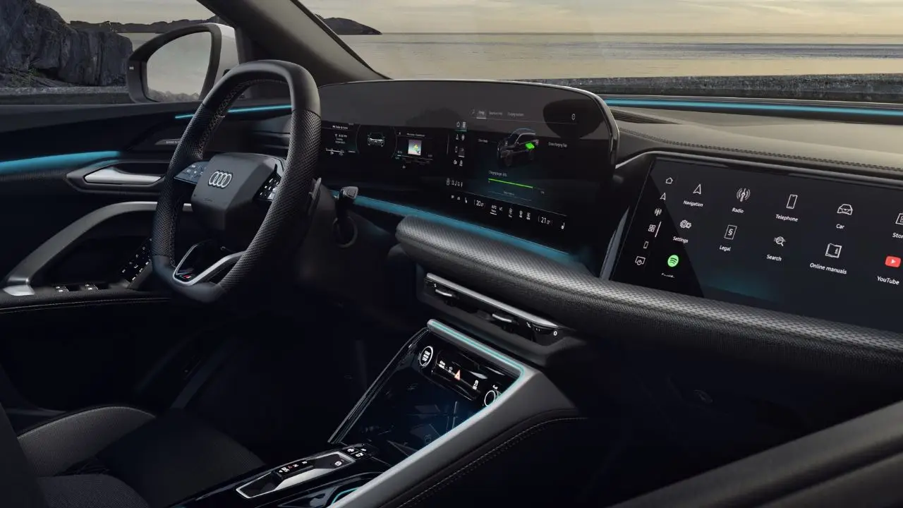 New Audi Q5 Plug-In Hybrid Interior.jpg