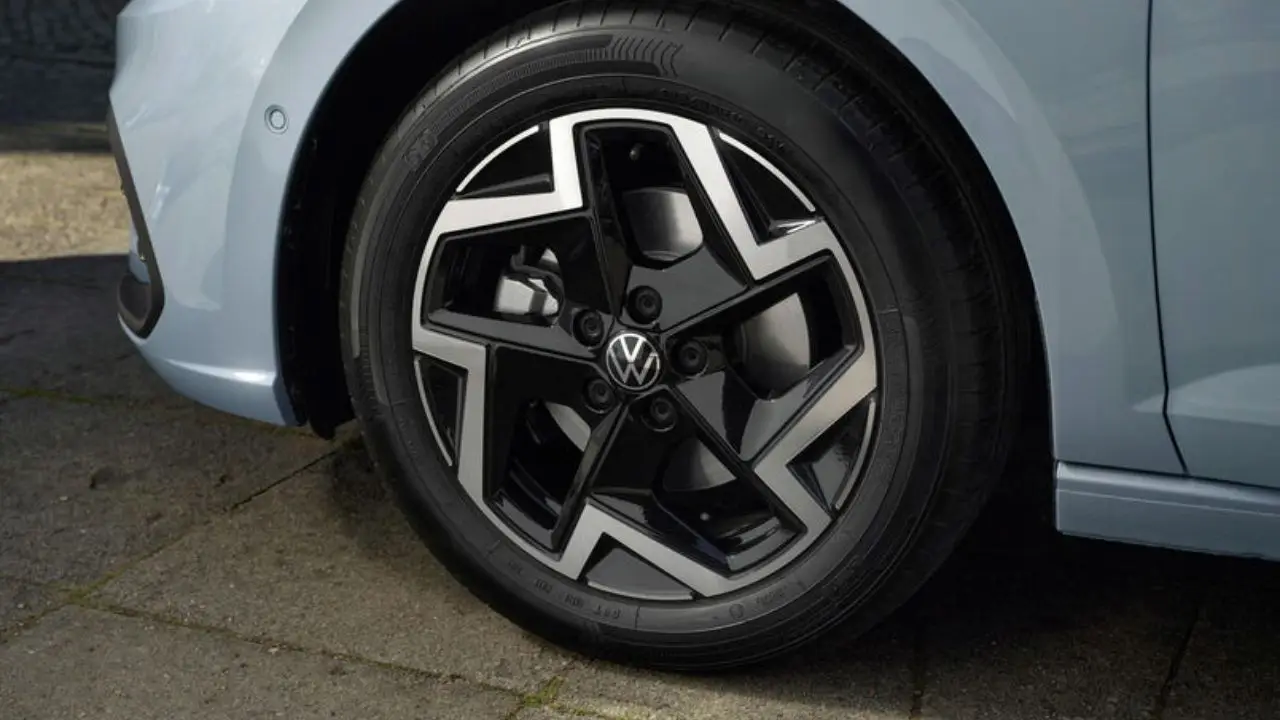 VW-Polo-50th edition-tyre.jpg