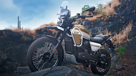 New Yezdi ADV 2 1749038915380