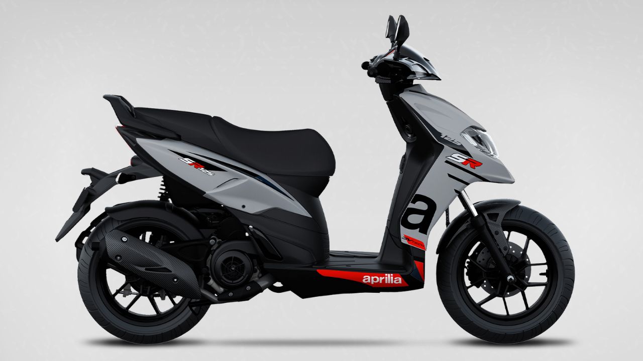 2025 Aprilia SR 125 side shot.jpg