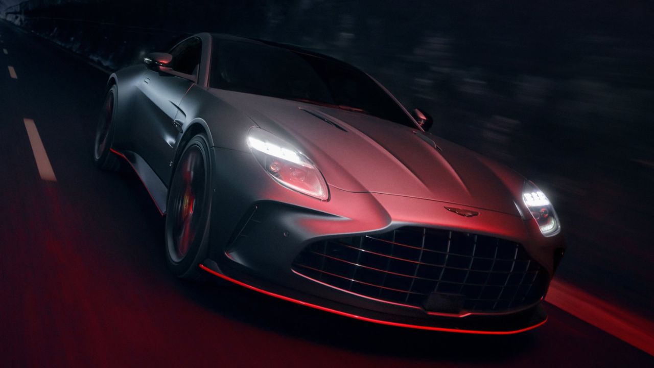Aston Martin Vantage S 1752121417071