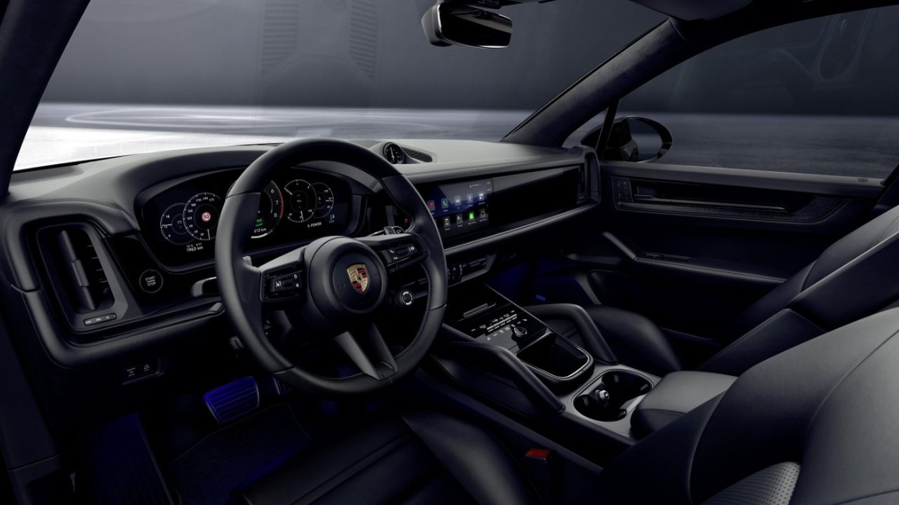 Cayenne S E-Hybrid Black Edition Interior.jpg