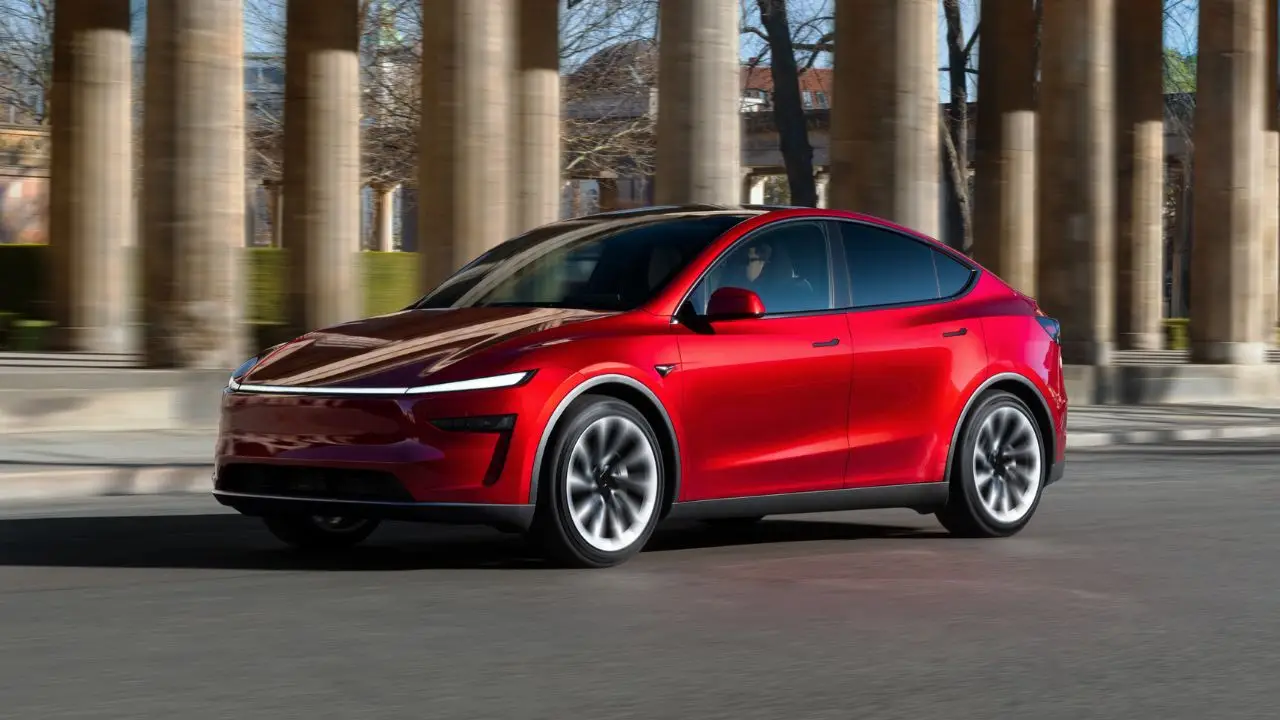 Tesla Model Y (1) 1752577964206