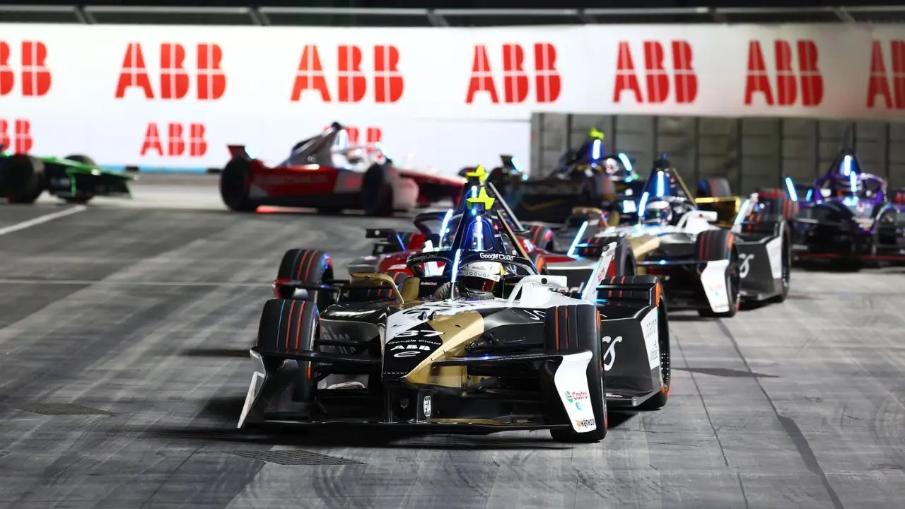 jagaur Formula E Team.jpg