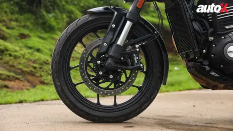 Triumph Thruxton 400 Front Wheel