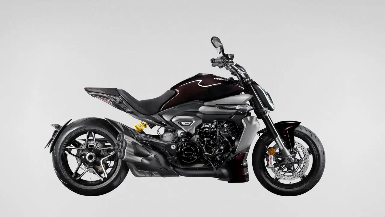 2025 Ducati XDiavel V4 (4).jpg